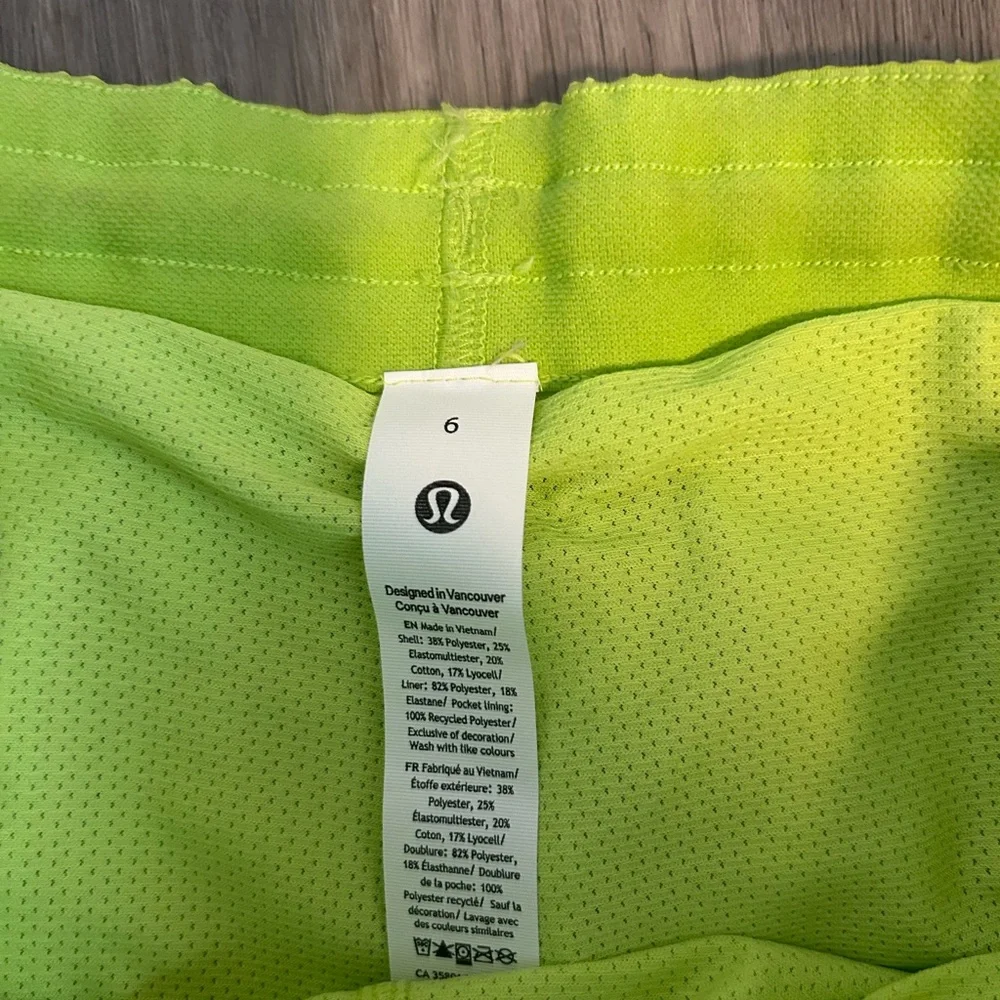 Lululemon Court Rival Perforated Shorts - Picture 3 of 4